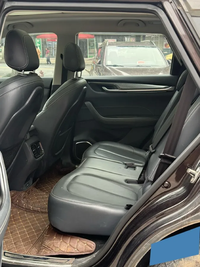 2018 Brilliance Auto V7 1.6T 204HP L4 6MT,autocango,china used car exporter,china ev exporter,chinese used car exporter,chinese used ev exporter