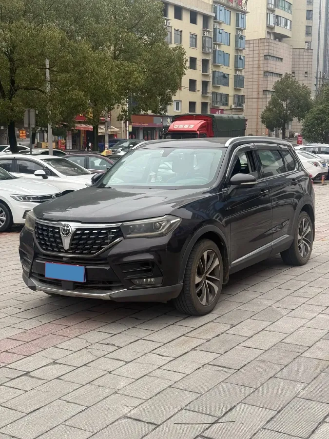 2018 Brilliance Auto V7 1.6T 204HP L4 6MT,autocango,china used car exporter,china ev exporter,chinese used car exporter,chinese used ev exporter