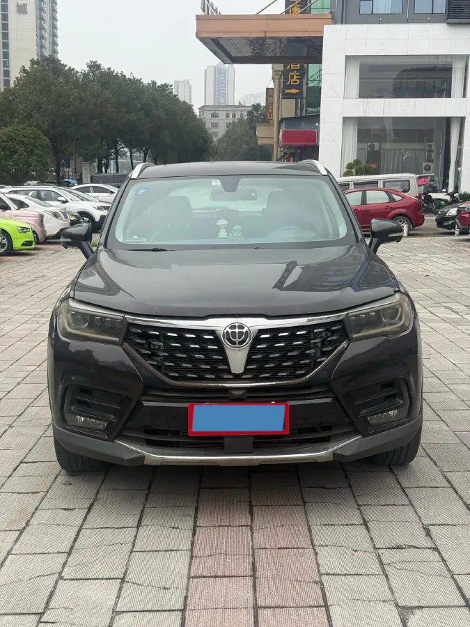 2018 Brilliance Auto V7 1.6T 204HP L4 6MT,autocango,china used car exporter,china ev exporter,chinese used car exporter,chinese used ev exporter