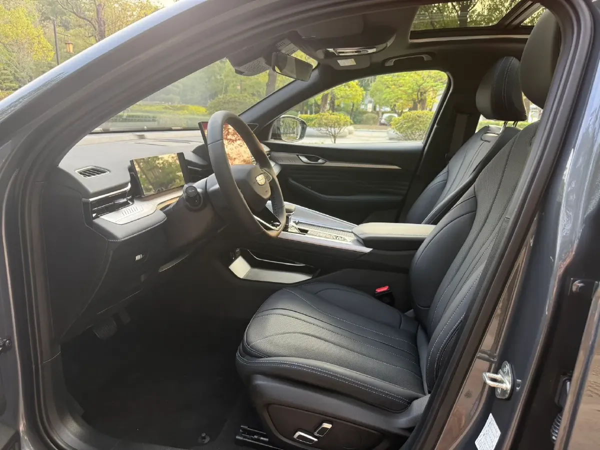 2025 Geely Preface 1.5T 181HP L4 7DCT,autocango,china used car exporter,china ev exporter,chinese used car exporter,chinese used ev exporter