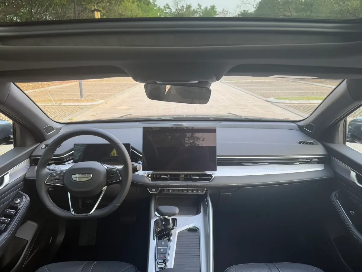 2025 Geely Preface 1.5T 181HP L4 7DCT,autocango,china used car exporter,china ev exporter,chinese used car exporter,chinese used ev exporter