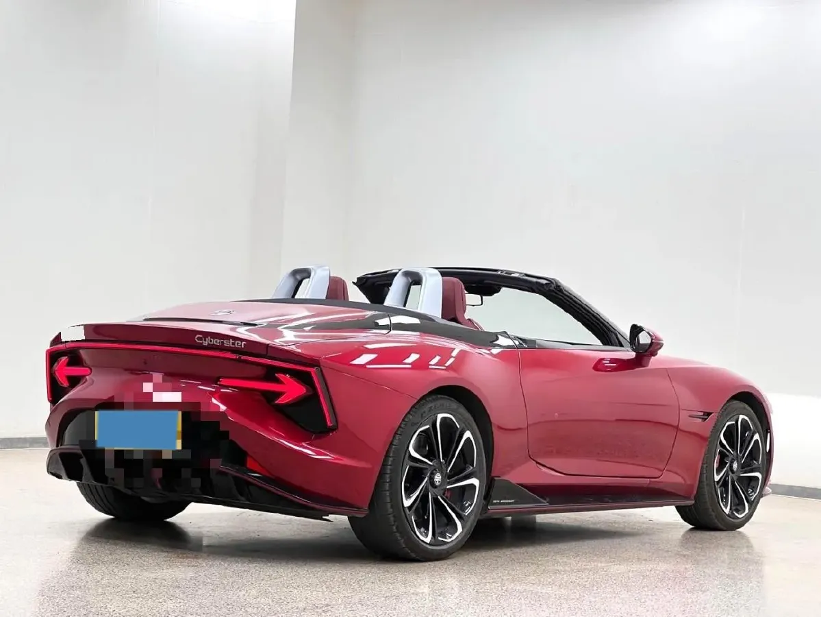 2023 Volvo S60 2.0T 197HP L4 7DCT,autocango,china used car exporter,china ev exporter,chinese used car exporter,chinese used ev exporter