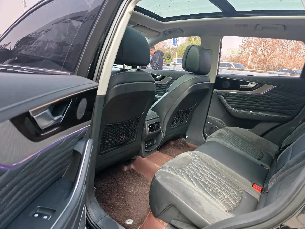 2022 HongQi HS5 2.0T 224HP L4 6AT,autocango,china used car exporter,china ev exporter,chinese used car exporter,chinese used ev exporter