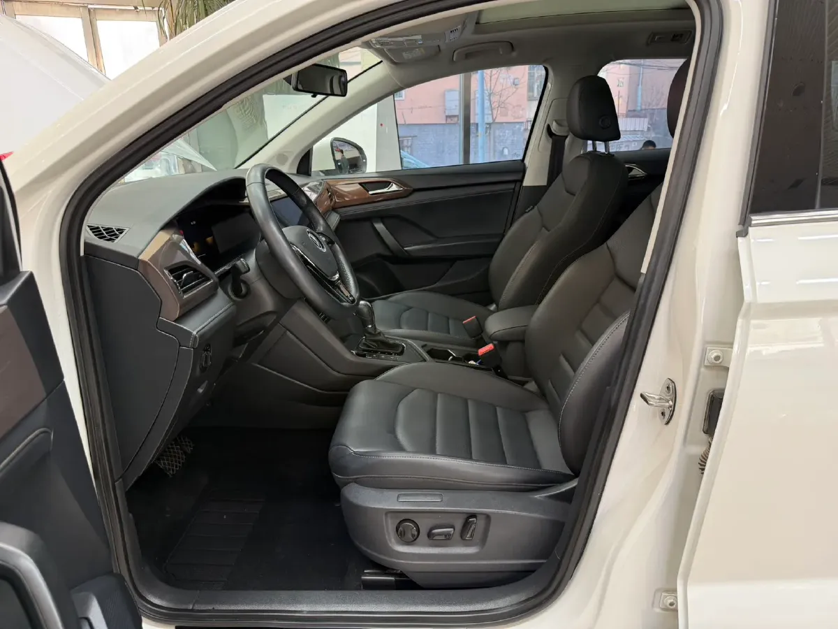 2022 Volkswagen Tharu 1.4T 150HP L4 7DCT,autocango,china used car exporter,china ev exporter,chinese used car exporter,chinese used ev exporter