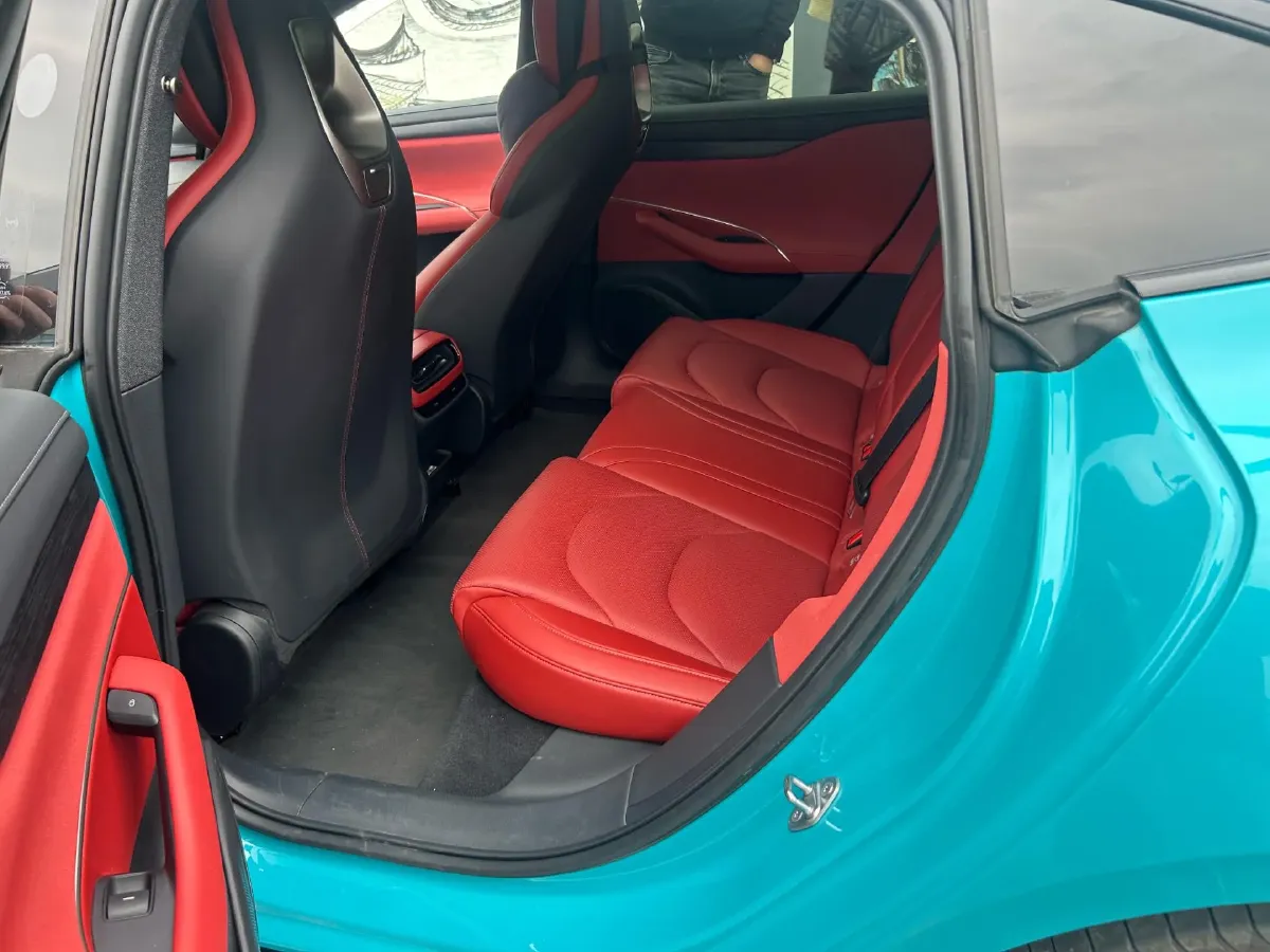 2024 MI SU7 BEV 73.6KWH,autocango,china used car exporter,china ev exporter,chinese used car exporter,chinese used ev exporter