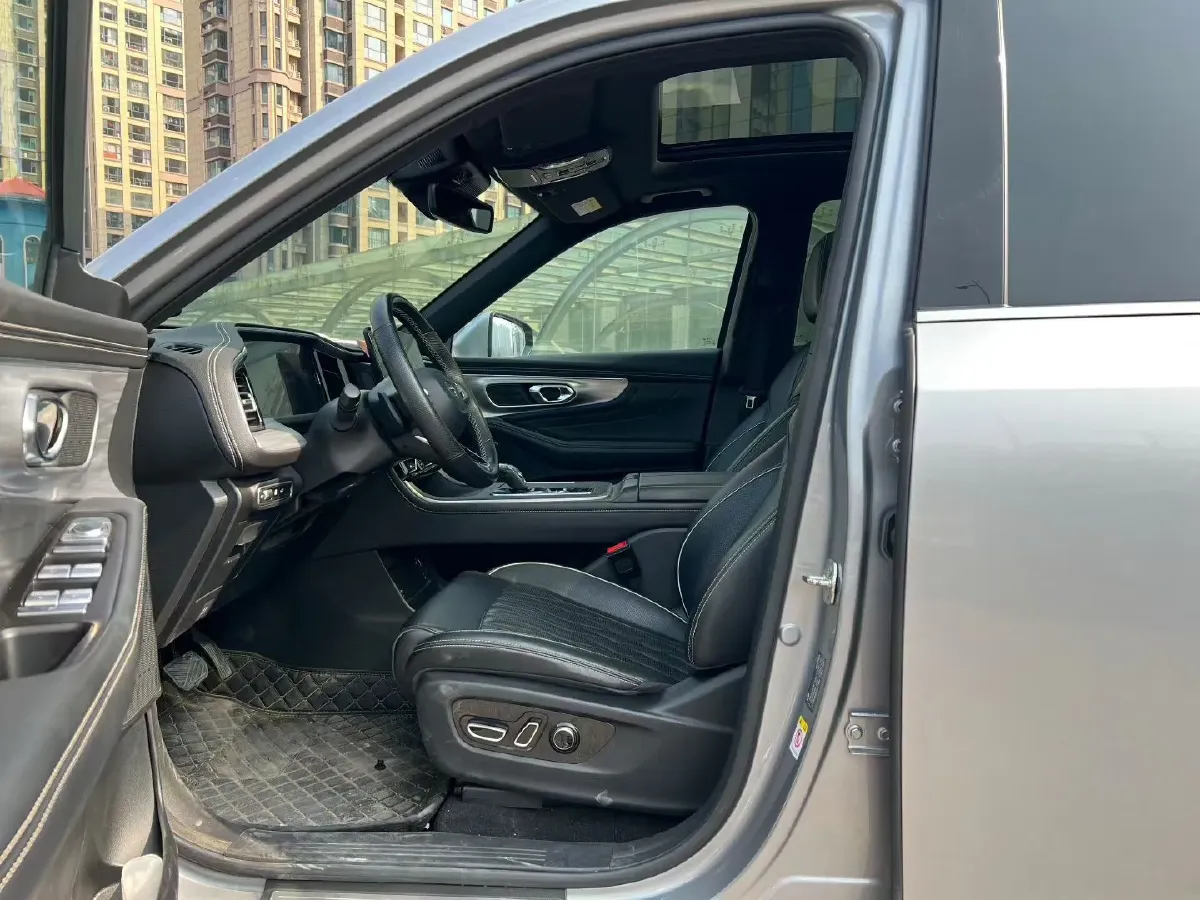 2022 GAC Trumpchi GS8 2.0T 252HP L4 8AT,autocango,china used car exporter,china ev exporter,chinese used car exporter,chinese used ev exporter