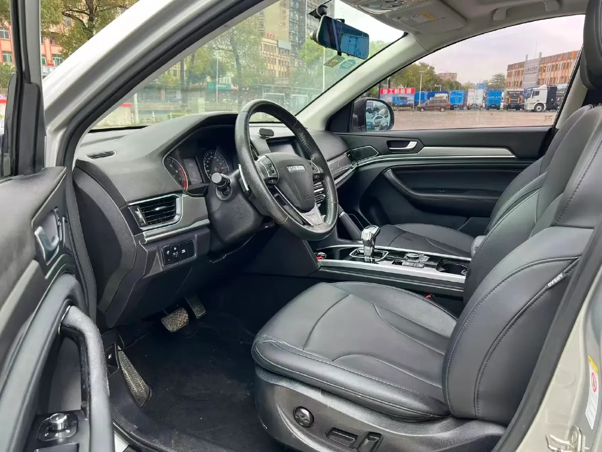 2018 Haval H6 1.5T 150HP L4 7DCT,autocango,china used car exporter,china ev exporter,chinese used car exporter,chinese used ev exporter
