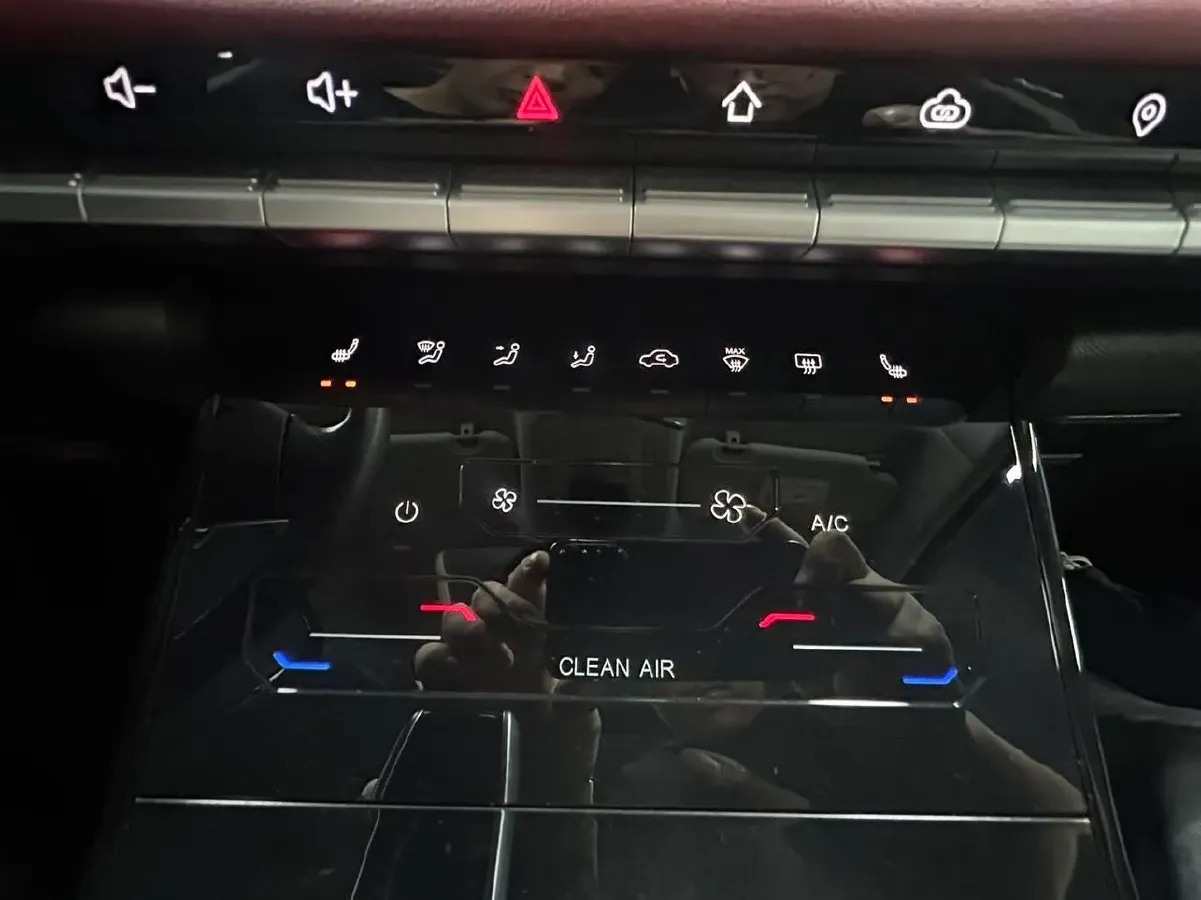 2023 Chery Tiggo 7 1.5T 156HP L4 CVT,autocango,china used car exporter,china ev exporter,chinese used car exporter,chinese used ev exporter