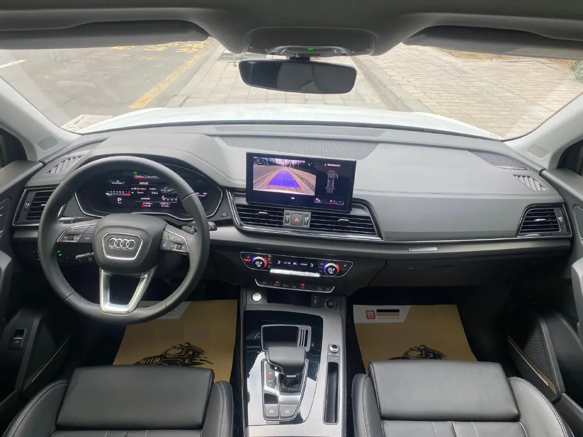 2022 Audi Q5L 2.0T 252HP L4 7DCT,autocango,china used car exporter,china ev exporter,chinese used car exporter,chinese used ev exporter