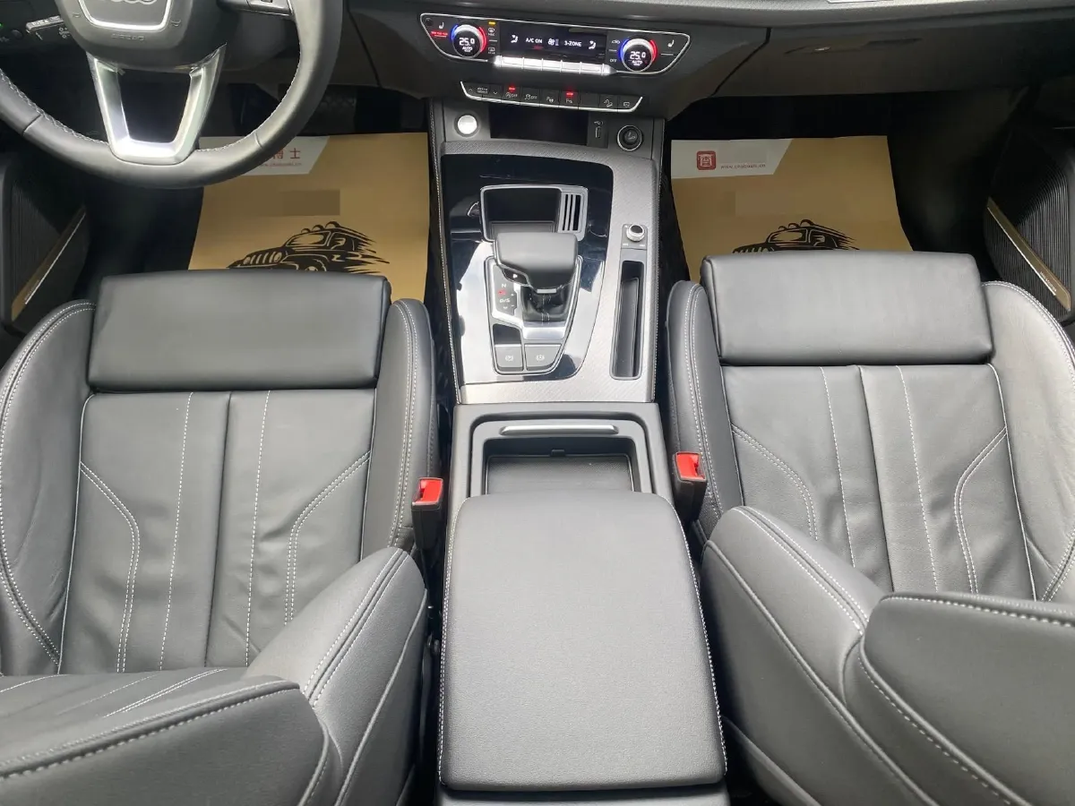2022 Audi Q5L 2.0T 252HP L4 7DCT,autocango,china used car exporter,china ev exporter,chinese used car exporter,chinese used ev exporter