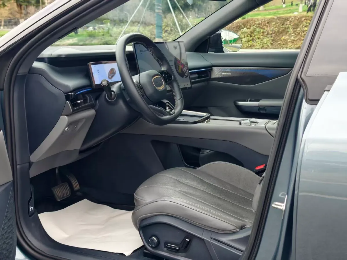 2024 LYNK&CO 01 2.0T 254HP L4 8AT,autocango,china used car exporter,china ev exporter,chinese used car exporter,chinese used ev exporter