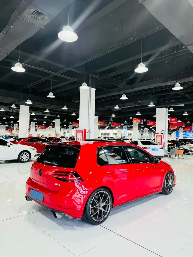 2018 Volkswagen GolfGTI 2.0T 220HP L4 7DCT,autocango,china used car exporter,china ev exporter,chinese used car exporter,chinese used ev exporter