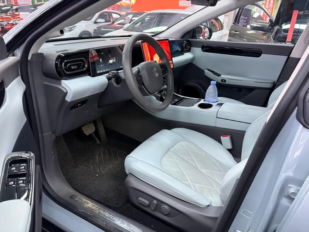2024 Leapmotor C01 1.5L 95HP L4 REEV 30.1KWH,autocango,china used car exporter,china ev exporter,chinese used car exporter,chinese used ev exporter