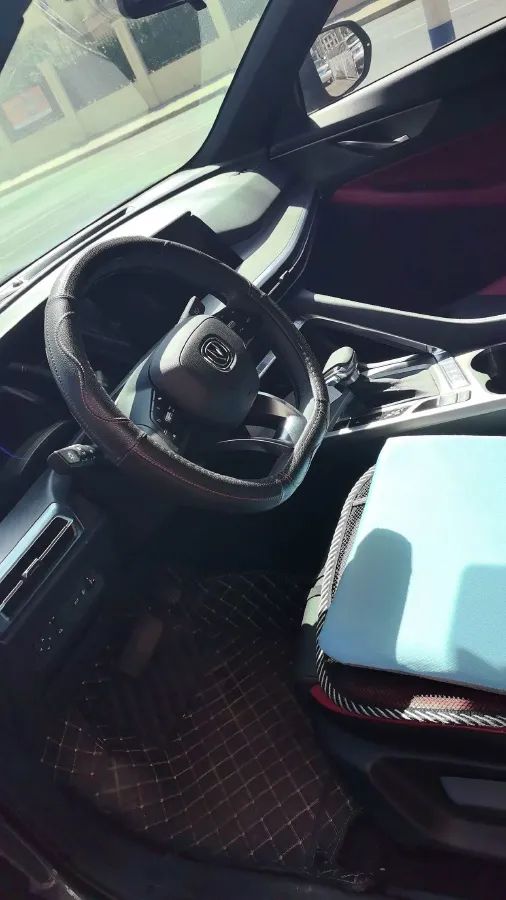 2021 ChangAn CS35 Plus 1.4T 160HP L4 7DCT,autocango,china used car exporter,china ev exporter,chinese used car exporter,chinese used ev exporter