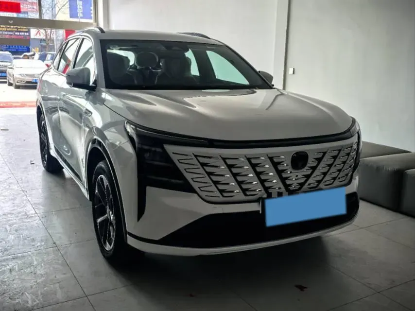 2025 ChangAn CS75 Plus 1.5T 188HP L4 8AT,autocango,china used car exporter,china ev exporter,chinese used car exporter,chinese used ev exporter