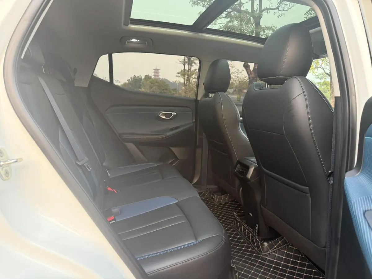 2023 GAC Trumpchi GS3 1.5T 177HP L4 7DCT,autocango,china used car exporter,china ev exporter,chinese used car exporter,chinese used ev exporter