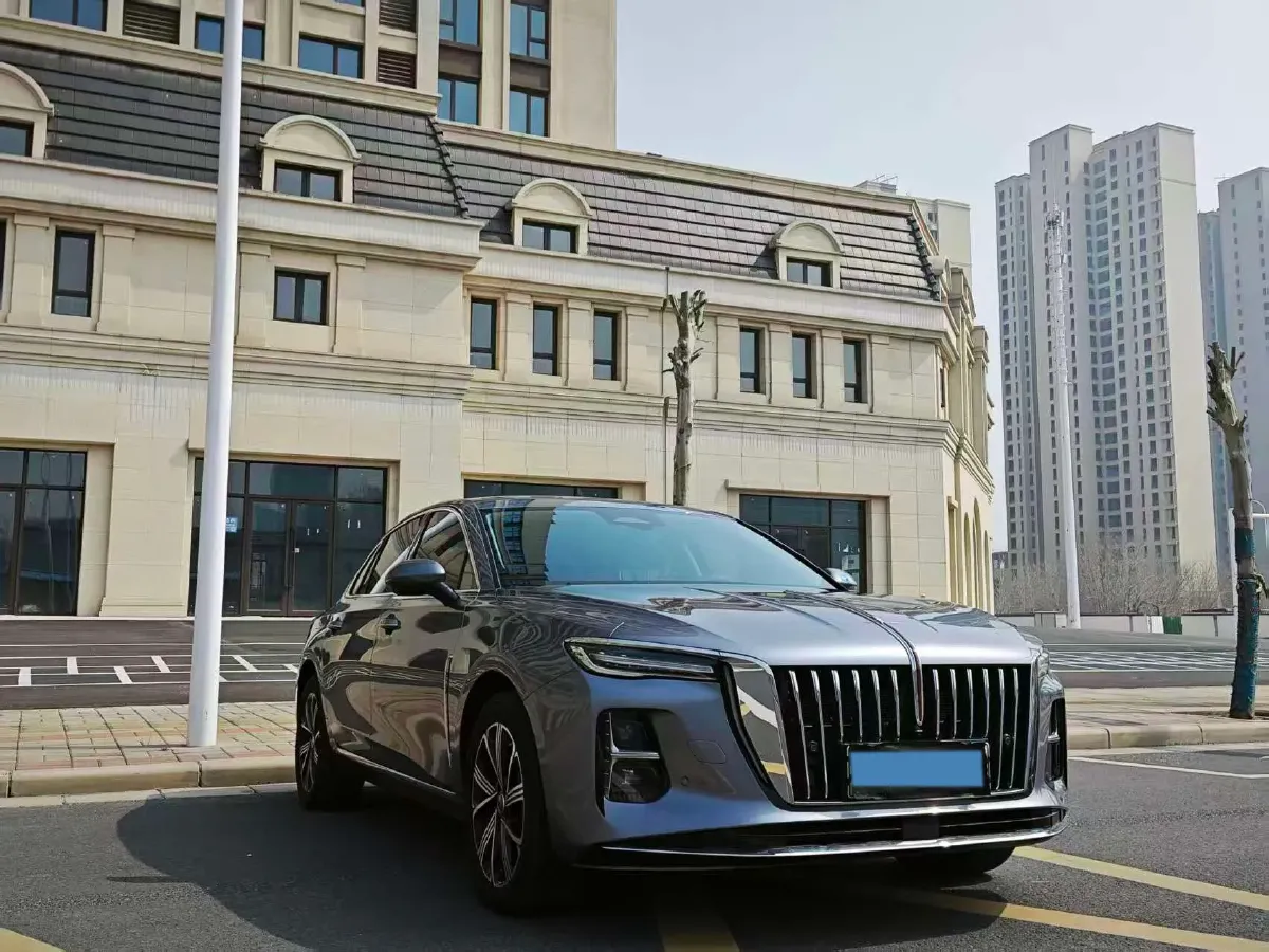 2025 HongQi H5 1.5T 150HP L4 1DHT PHEV,autocango,china used car exporter,china ev exporter,chinese used car exporter,chinese used ev exporter