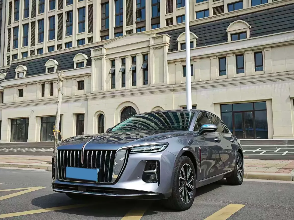 2025 HongQi H5 1.5T 150HP L4 1DHT PHEV,autocango,china used car exporter,china ev exporter,chinese used car exporter,chinese used ev exporter