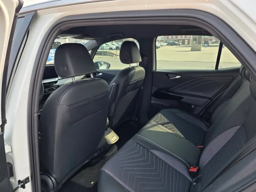 2024 Volkswagen ID.3 BEV 52.8KWH,autocango,china used car exporter,china ev exporter,chinese used car exporter,chinese used ev exporter