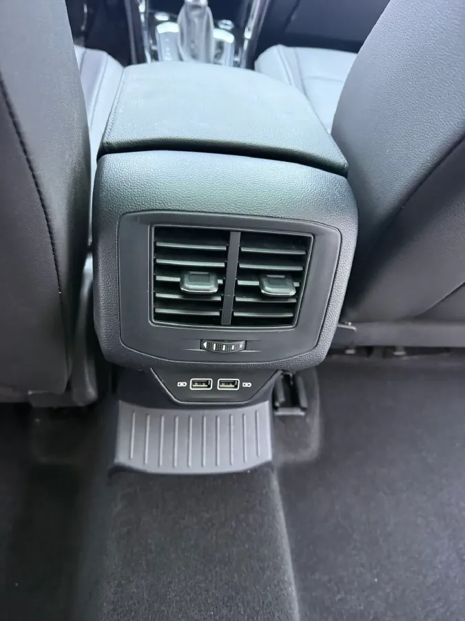 2021 Volkswagen T-Roc 1.4T 150HP L4 7DCT,autocango,china used car exporter,china ev exporter,chinese used car exporter,chinese used ev exporter