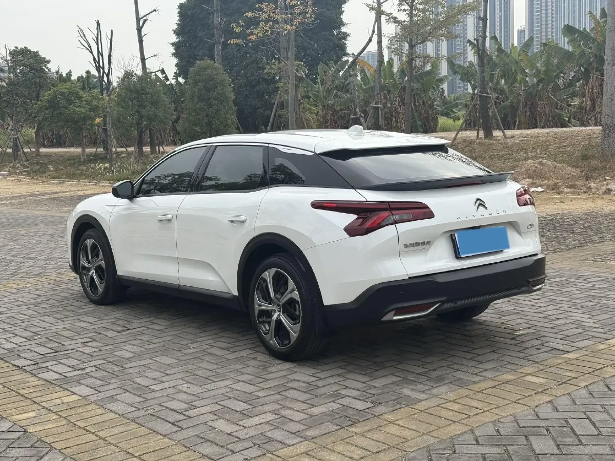 2022 Citroen C5 X 1.6T 175HP L4 8AT,autocango,china used car exporter,china ev exporter,chinese used car exporter,chinese used ev exporter