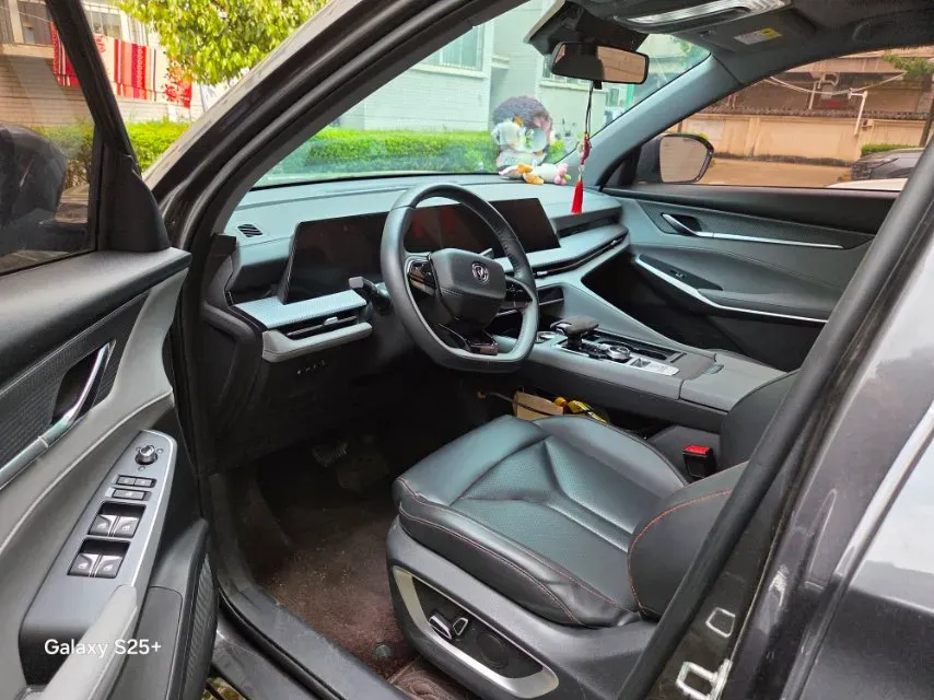 2022 ChangAn CS75 Plus 1.5T 188HP L4 8AT,autocango,china used car exporter,china ev exporter,chinese used car exporter,chinese used ev exporter