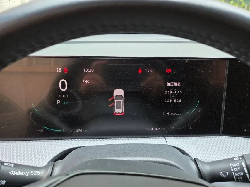 2022 ChangAn CS75 Plus 1.5T 188HP L4 8AT,autocango,china used car exporter,china ev exporter,chinese used car exporter,chinese used ev exporter