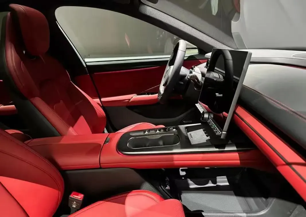 2024 MI SU7 BEV 73.6KWH,autocango,china used car exporter,china ev exporter,chinese used car exporter,chinese used ev exporter