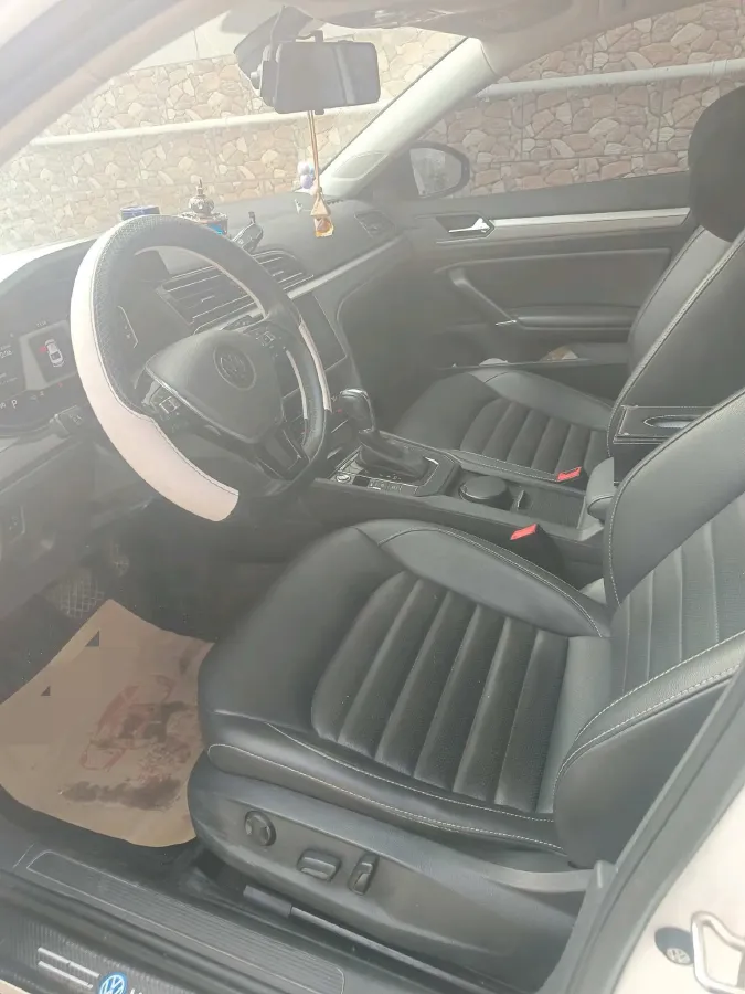 2021 Volkswagen Lamando 1.4T 150HP L4 7DCT,autocango,china used car exporter,china ev exporter,chinese used car exporter,chinese used ev exporter