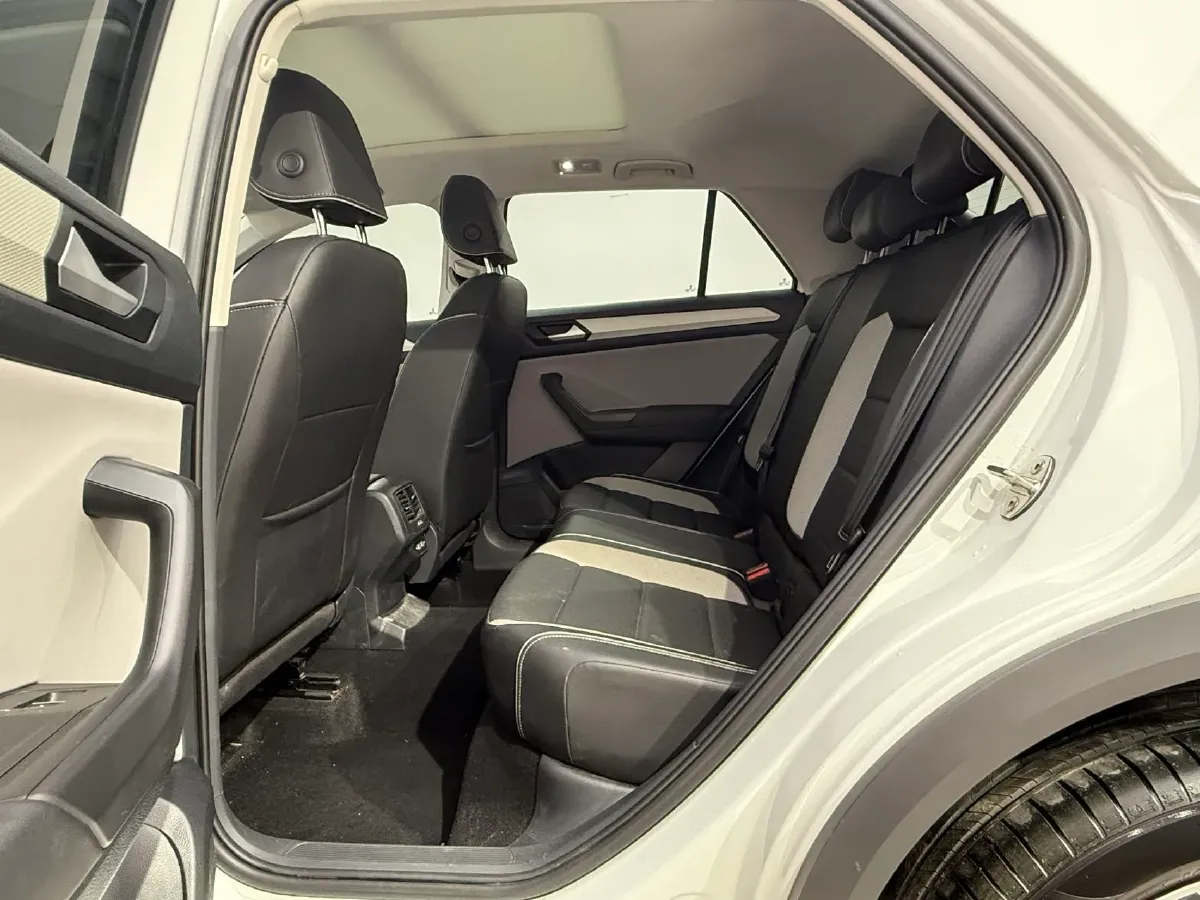 2023 Volkswagen T-Roc 1.4T 150HP L4 7DCT,autocango,china used car exporter,china ev exporter,chinese used car exporter,chinese used ev exporter