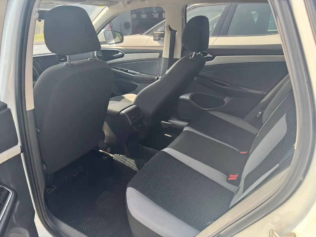 2023 Jetta VS7 1.4T 150HP L4 6AT,autocango,china used car exporter,china ev exporter,chinese used car exporter,chinese used ev exporter