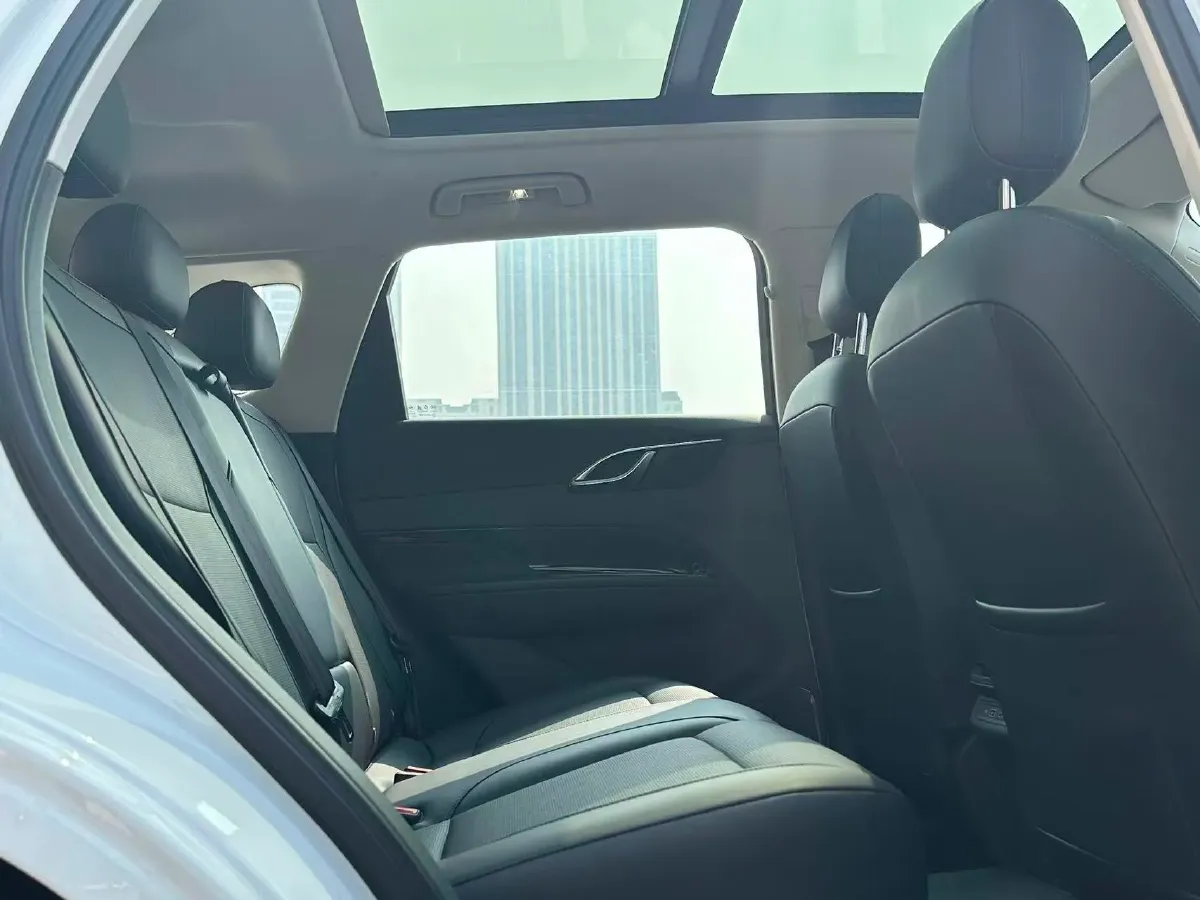 2025 HongQi HS3 1.5T 150HP L4 1DHT PHEV,autocango,china used car exporter,china ev exporter,chinese used car exporter,chinese used ev exporter