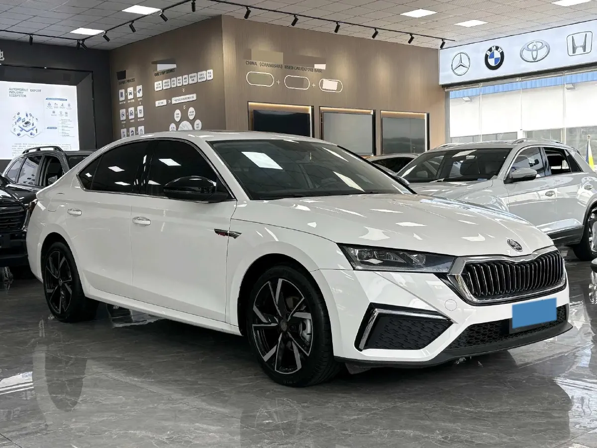 2021 Skoda Octavia 1.4T 150HP L4 7DCT,autocango,china used car exporter,china ev exporter,chinese used car exporter,chinese used ev exporter
