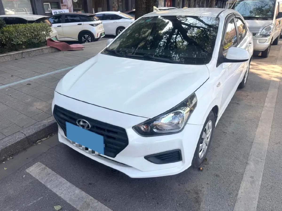 2020 Hyundai Reina 1.4L 95HP L4 5MT,autocango,china used car exporter,china ev exporter,chinese used car exporter,chinese used ev exporter