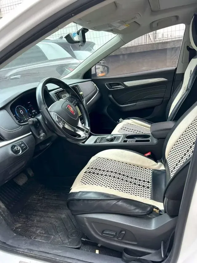 2017 Roewe i6 1.0T 125HP L3 2AT PHEV,autocango,china used car exporter,china ev exporter,chinese used car exporter,chinese used ev exporter