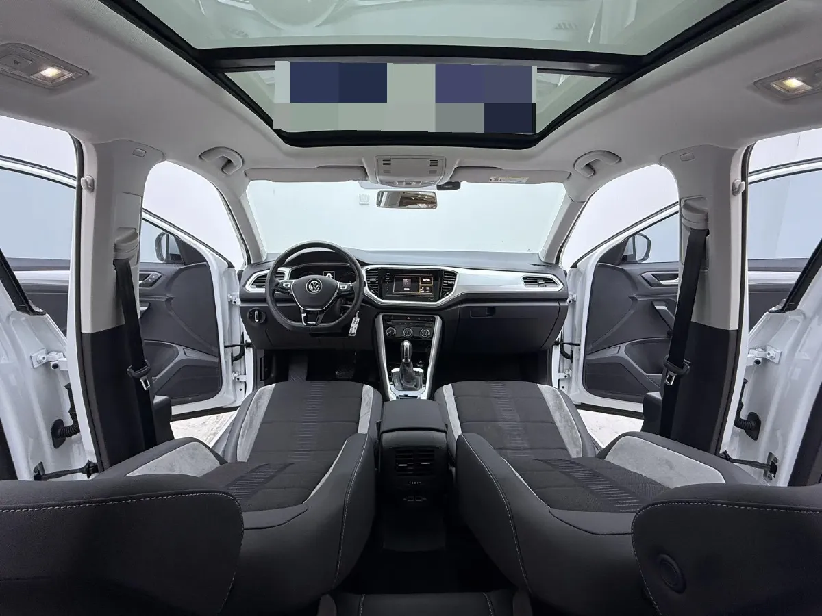 2021 Volkswagen T-Roc 1.4T 150HP L4 7DCT,autocango,china used car exporter,china ev exporter,chinese used car exporter,chinese used ev exporter