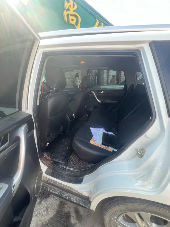 2019 Haval M6 1.5T 150HP L4 7DCT,autocango,china used car exporter,china ev exporter,chinese used car exporter,chinese used ev exporter