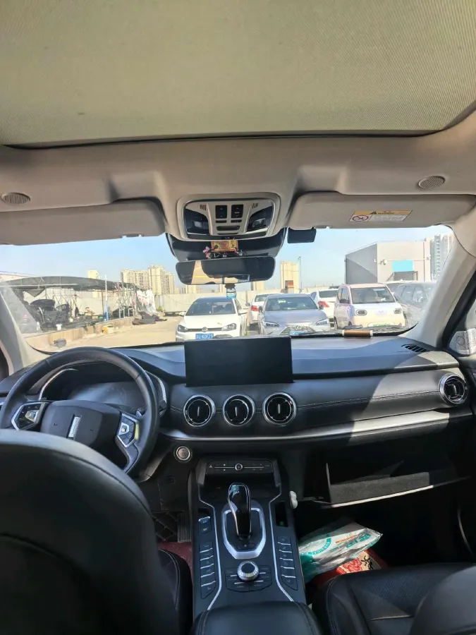 2021 WEY VV6 2.0T 227HP L4 7DCT,autocango,china used car exporter,china ev exporter,chinese used car exporter,chinese used ev exporter