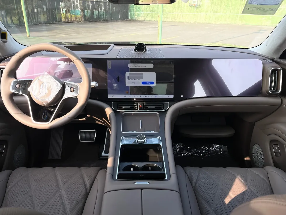 2025 AITO AITO M9 REEV 160HP REEV 52KWH,autocango,china used car exporter,china ev exporter,chinese used car exporter,chinese used ev exporter