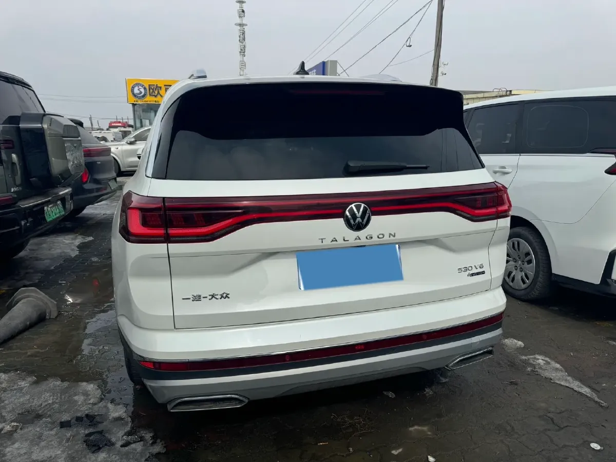 2023 Volkswagen Talagon 2.5T 299HP V6 7DCT,autocango,china used car exporter,china ev exporter,chinese used car exporter,chinese used ev exporter