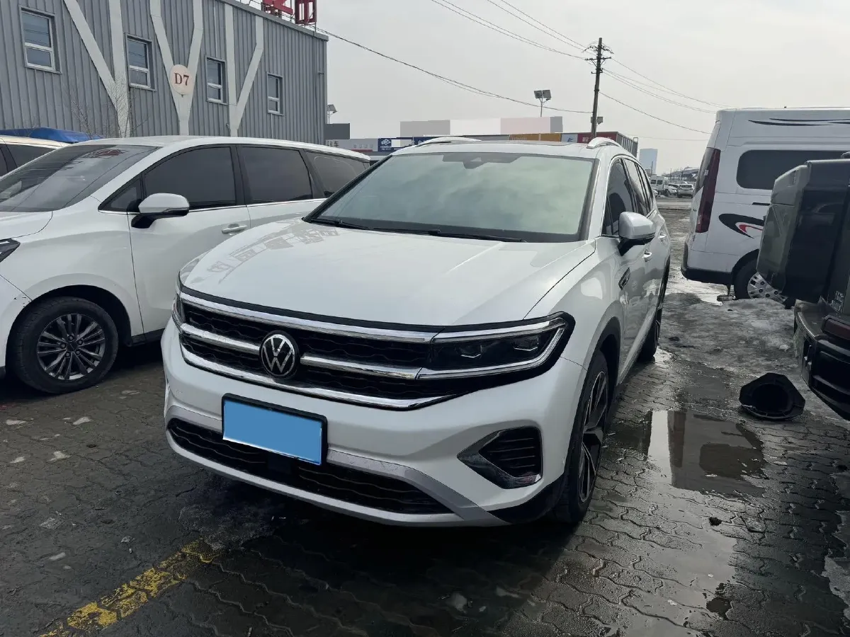 2023 Volkswagen Talagon 2.5T 299HP V6 7DCT,autocango,china used car exporter,china ev exporter,chinese used car exporter,chinese used ev exporter