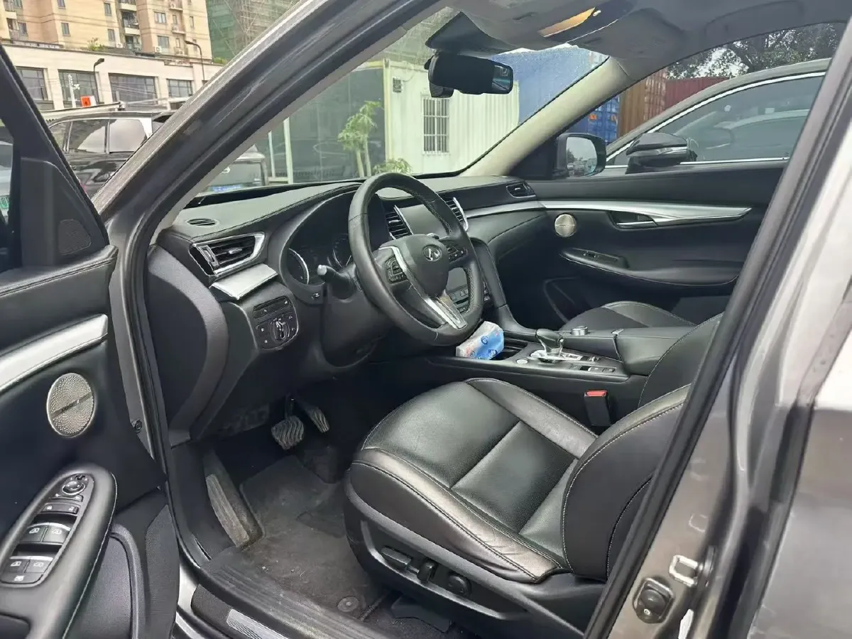 2018 Mitsubishi Pajero 3.0L 174HP V6 5AT,autocango,china used car exporter,china ev exporter,chinese used car exporter,chinese used ev exporter