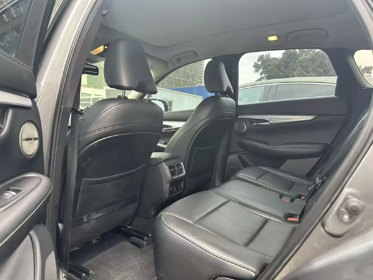 2018 Mitsubishi Pajero 3.0L 174HP V6 5AT,autocango,china used car exporter,china ev exporter,chinese used car exporter,chinese used ev exporter