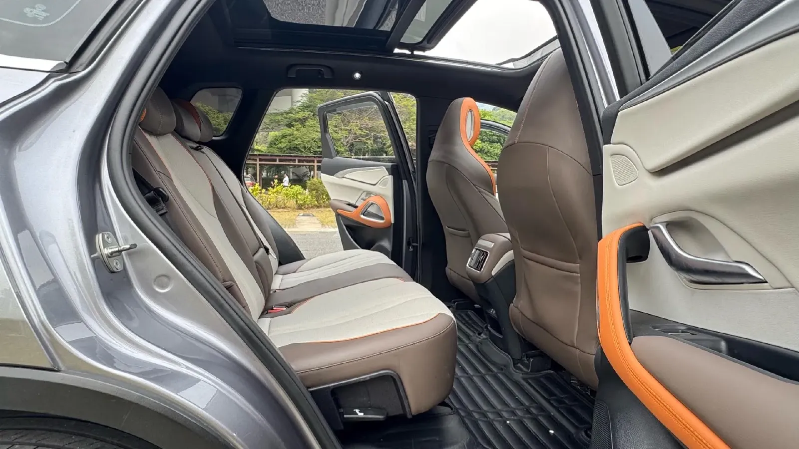 2023 BYD Song Pro 1.5L 110HP L4 E-CVT PHEV 18.3KWH,autocango,china used car exporter,china ev exporter,chinese used car exporter,chinese used ev exporter