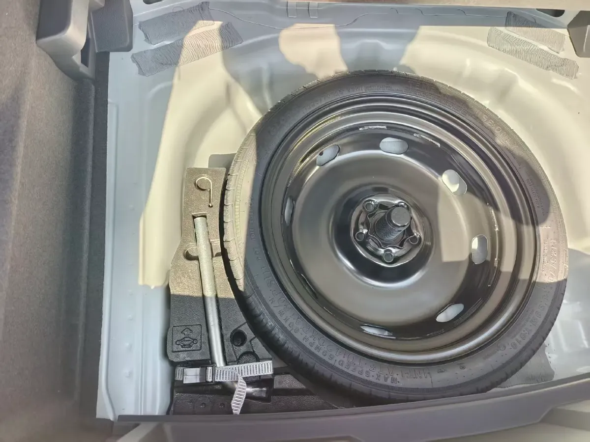 2025 Volkswagen T-Roc 1.5T 160HP L4 7DCT,autocango,china used car exporter,china ev exporter,chinese used car exporter,chinese used ev exporter