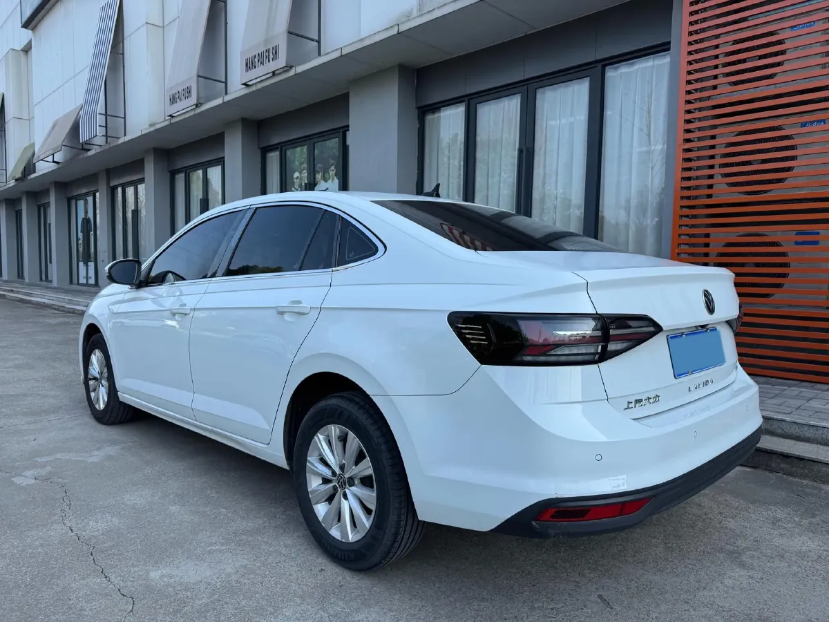 2023 Mazda 3 Axela 1.5L 117HP L4 6AT,autocango,china used car exporter,china ev exporter,chinese used car exporter,chinese used ev exporter