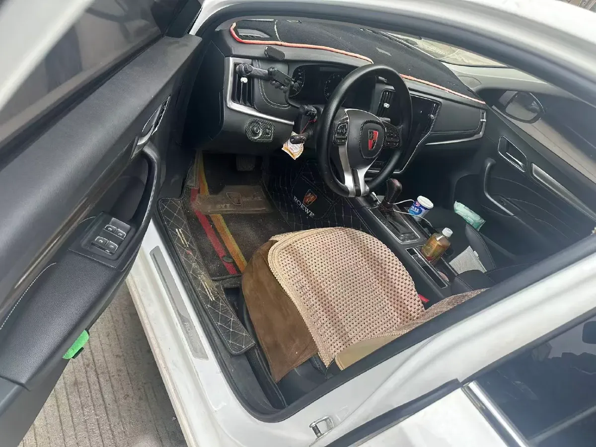 2020 Roewe i6 1.6L 125HP L4 CVT,autocango,china used car exporter,china ev exporter,chinese used car exporter,chinese used ev exporter