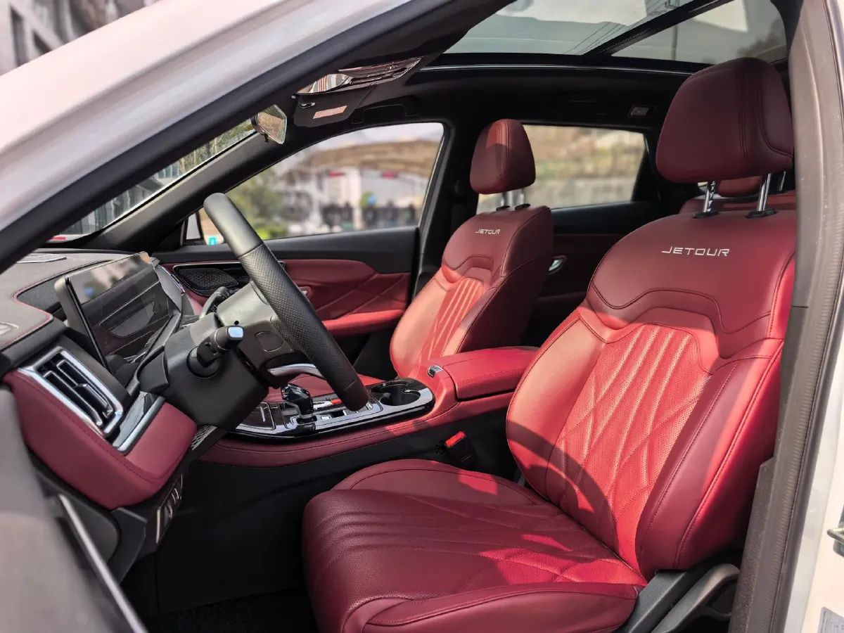 2025 Jetour X70 Plus 1.5T 156HP L4 6DCT,autocango,china used car exporter,china ev exporter,chinese used car exporter,chinese used ev exporter