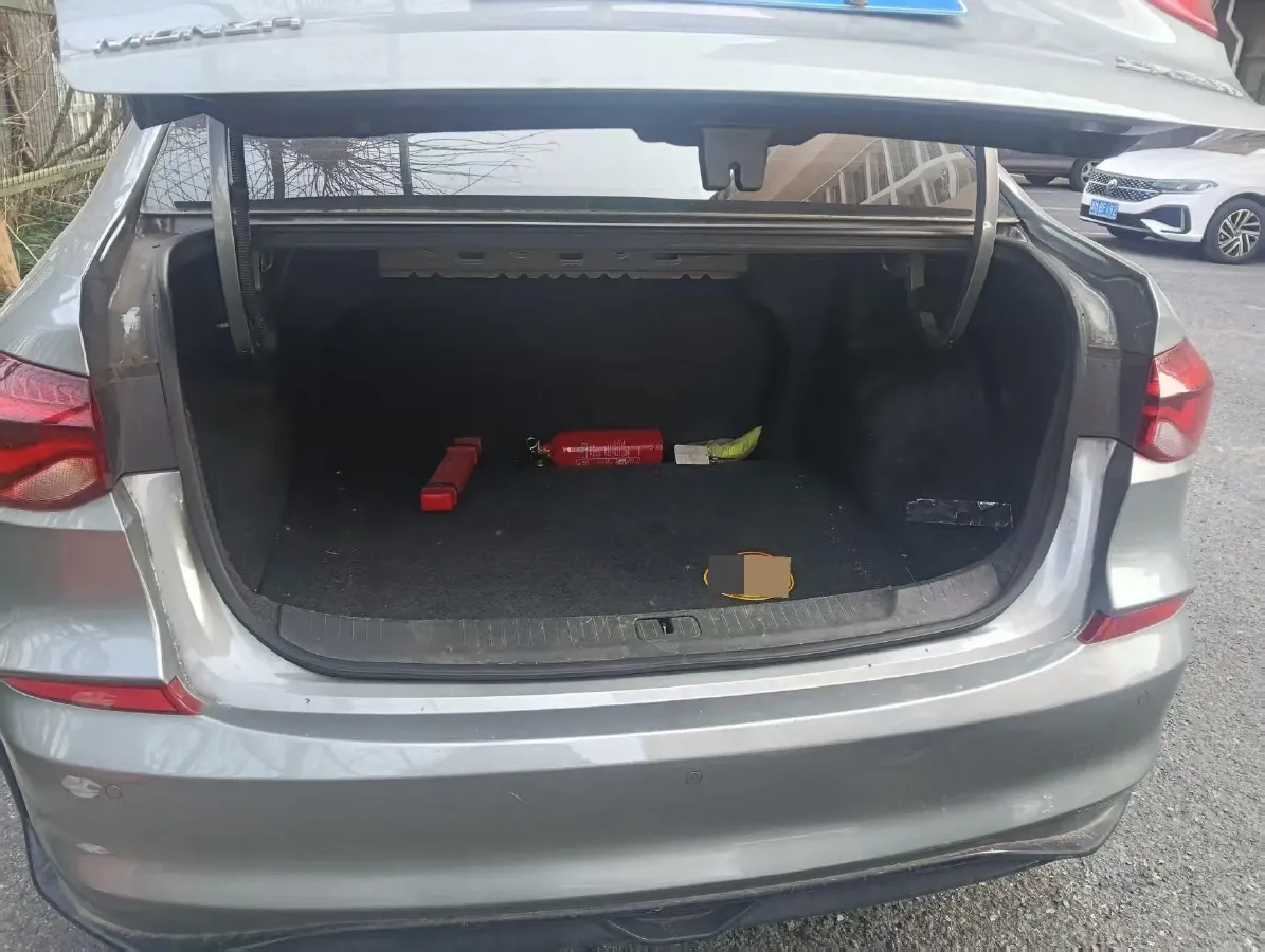 2024 Chevrolet Monza 1.5L 113HP L4 6DCT,autocango,china used car exporter,china ev exporter,chinese used car exporter,chinese used ev exporter