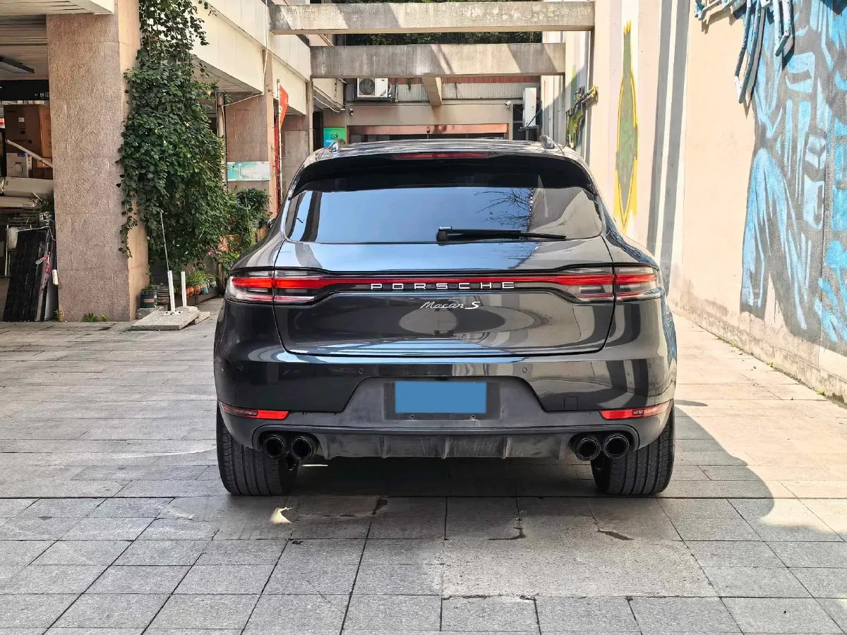 2021 Porsche Macan 2.0T 252HP L4 7DCT,autocango,china used car exporter,china ev exporter,chinese used car exporter,chinese used ev exporter